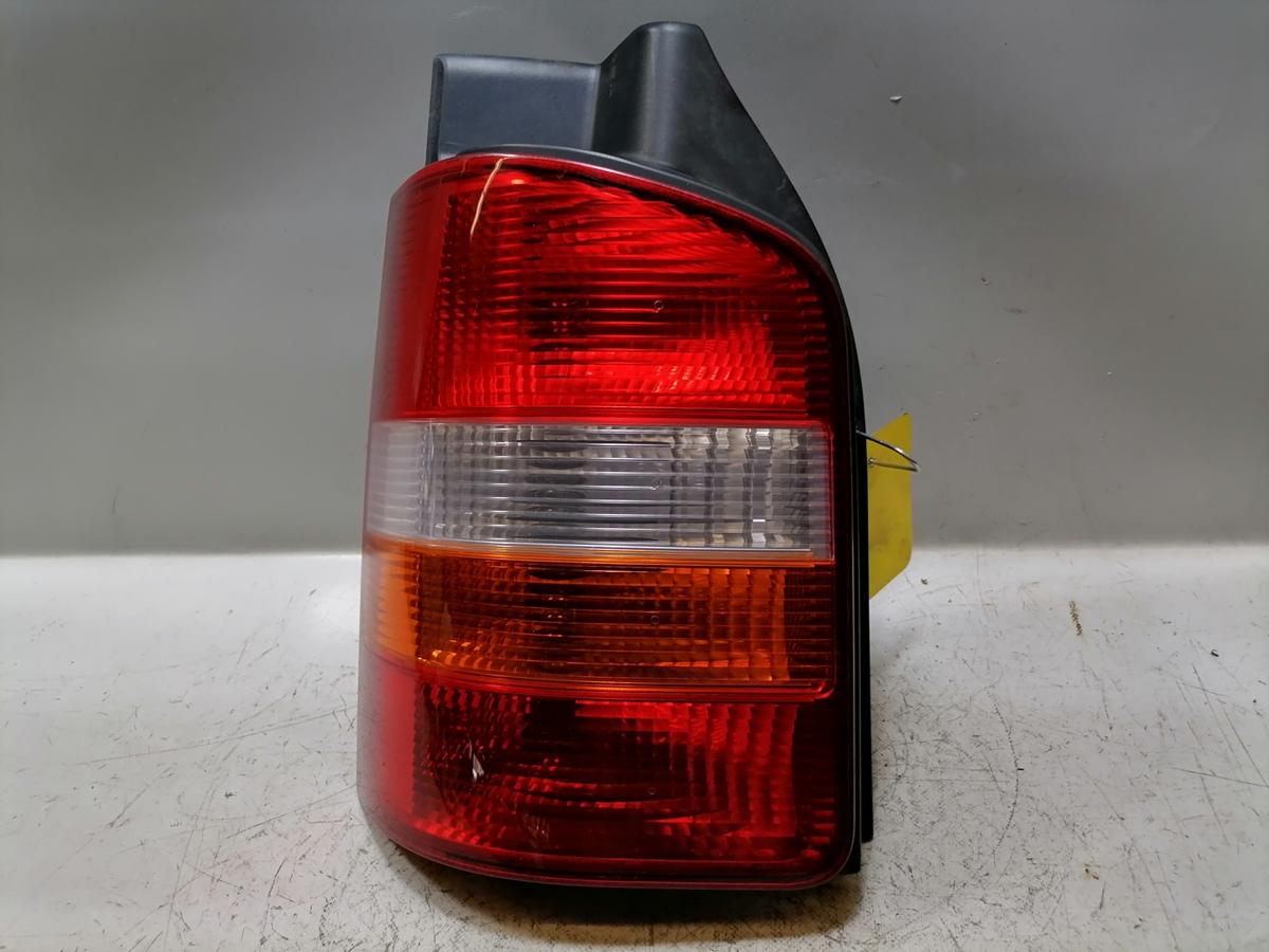 Volkswagen T5 original R&uuml;cklicht R&uuml;ckleuchte Schlussleuchte links f&uuml;r Fl&uuml;gelt&uuml;ren Bj.2004